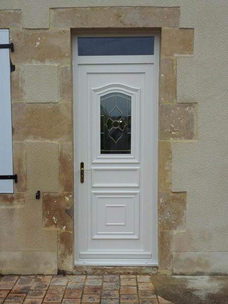 Installation porte en bois Bourges