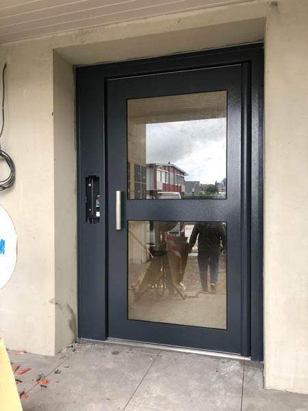 Installation porte PVC Bourges